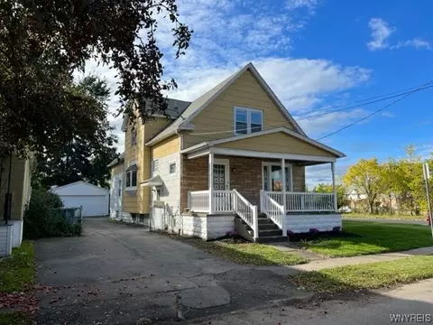 498 Willett St, Buffalo, NY 14206