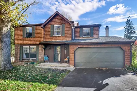 6039 Emerson Dr, Orchard Park, NY 14127
