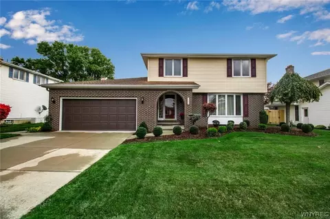 295 Wayside Dr, Depew, NY 14043