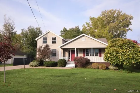 2448 Hess Rd, Appleton, NY 14008