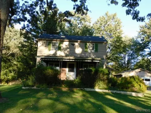 9497 Snipery Rd, Darien, NY 14036