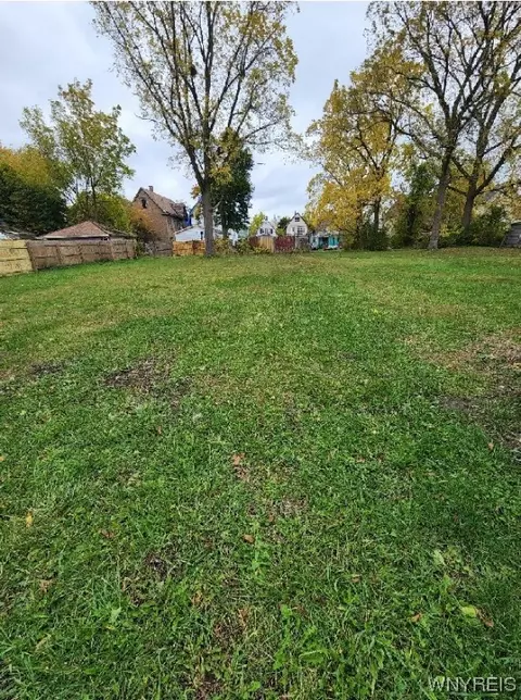 852 Glenwood Ave, Buffalo, NY 14211