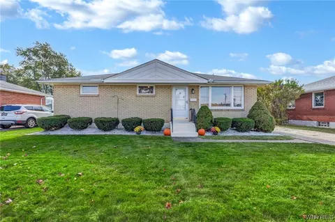 35 Diane Dr, Cheektowaga, NY 14225