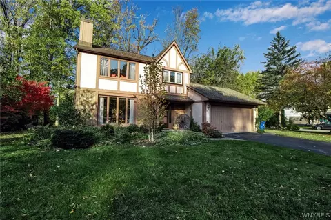 78 Twilight Ln, East Amherst, NY 14051