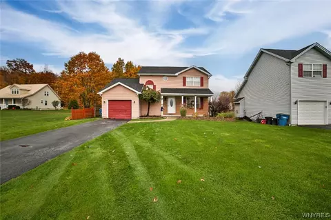 3165 Apple Ct, Niagara, NY 14304