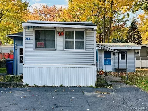 93 Expressway Vlg, Niagara, NY 14304