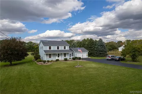 6990 Milestrip Rd, Orchard Park, NY 14127