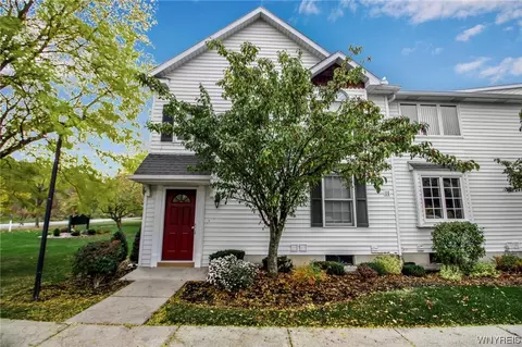 11 Beacon Park #A, Amherst, NY 14228