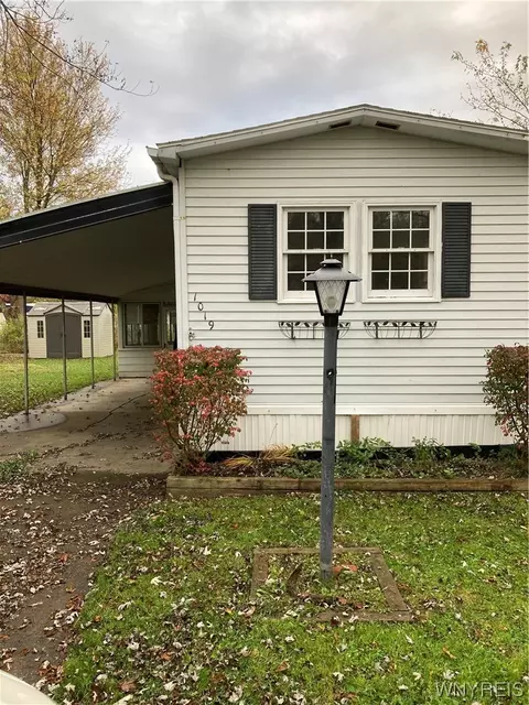 1019 Wish Cir, East Aurora, NY 14052