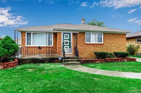 54 Ceil Dr, Cheektowaga, NY 14227