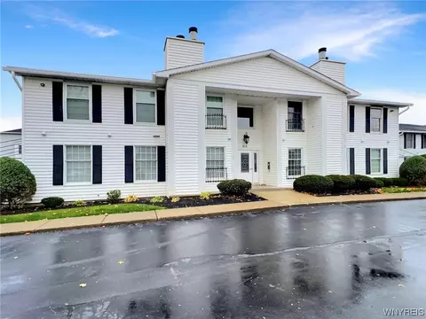 610 Youngs Rd #G, Amherst, NY 14221