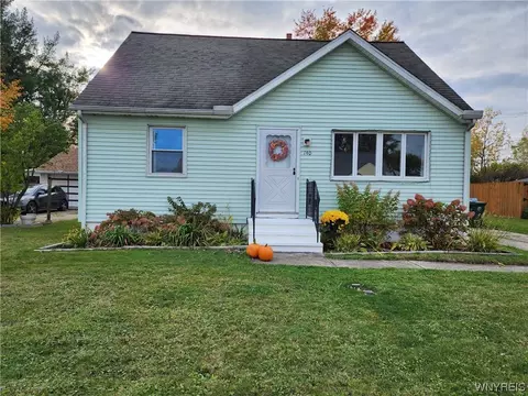 140 University Ave, Depew, NY 14043