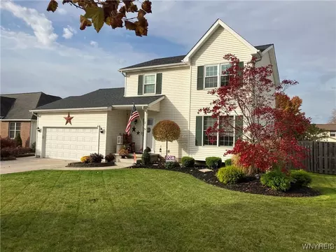 7 Ryan St, Lancaster, NY 14086