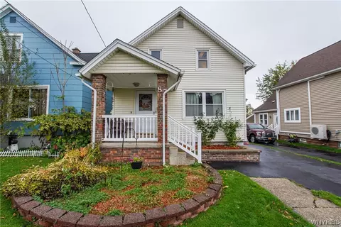 87 Rosary Ave, Lackawanna, NY 14218