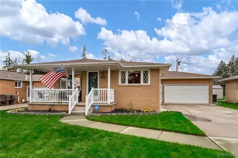 38 Andres Pl, Cheektowaga, NY 14225