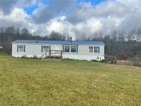 3790 Roszyk Hill Rd, Machias, NY 14101
