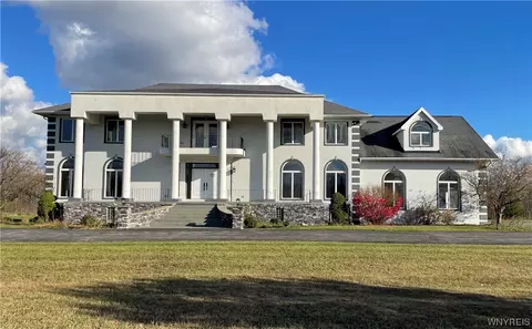 5645 Shimerville Rd, Clarence Center, NY 14032