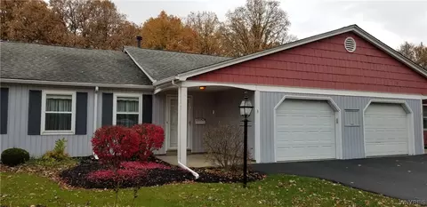 3 The Cmn, Lockport, NY 14094