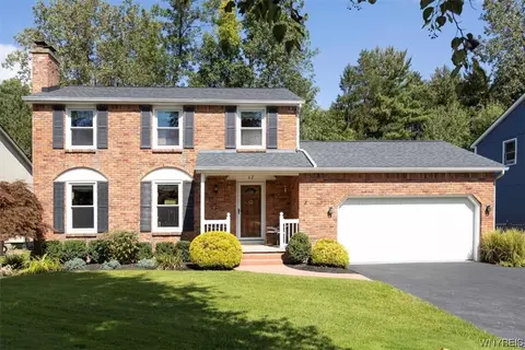 62 Shady Grove Dr, East Amherst, NY 14051