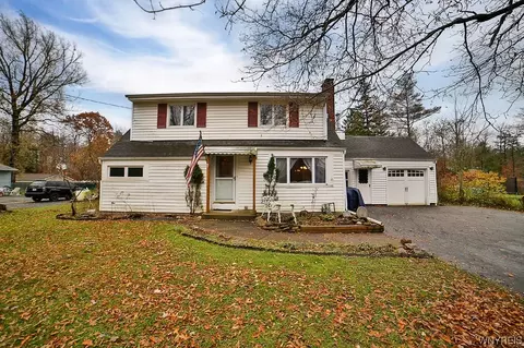 290 Chairfactory Rd, Elma, NY 14059