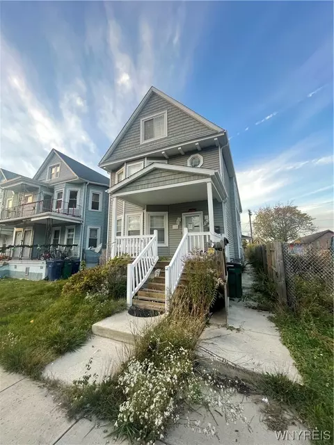 260 Laurel St, Buffalo, NY 14208