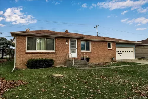 131 Santin Dr, Cheektowaga, NY 14225