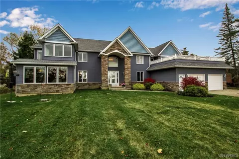 1505 W River Rd, Grand Island, NY 14072
