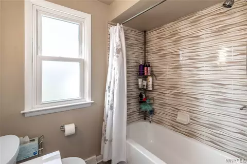 4357 E Frontier Dr, Buffalo, NY 14219 photo 28