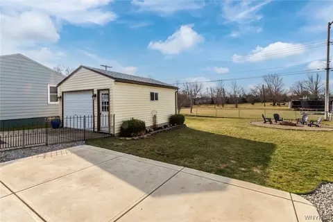 4357 E Frontier Dr, Buffalo, NY 14219 photo 41