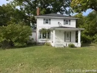 2899 W Lake Rd, Wilson, NY 14172