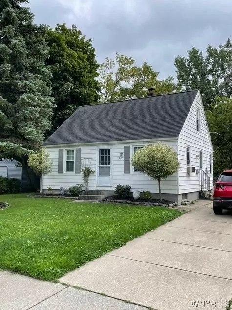 729 S Huth Rd, Cheektowaga, NY 14225