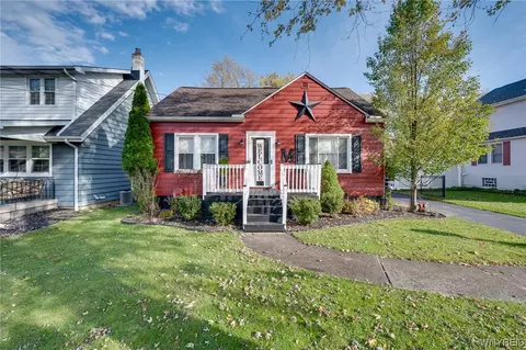 49 Iris Ave, West Seneca, NY 14224