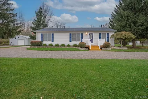 1890 Quaker Rd, Somerset, NY 14012