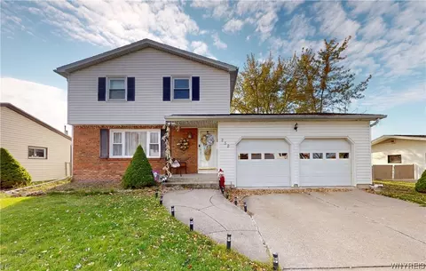 232 Brookside Ter, Tonawanda, NY 14150