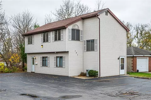 131 Norfred Dr, Lackawanna, NY 14218