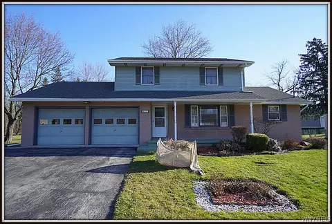 11 Lawrence Ave, Pembroke, NY 14036