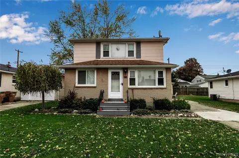 82 Colette Ave, Cheektowaga, NY 14227