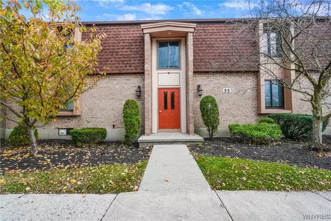 55 Greenwich Dr #4, Amherst, NY 14228