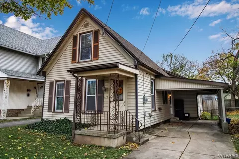 175 Waterman St, Lockport, NY 14094