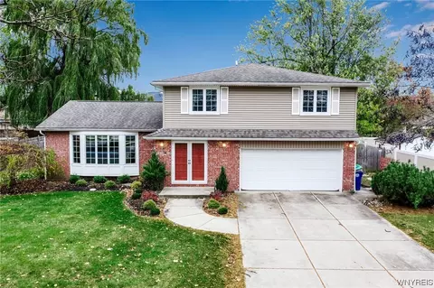 282 Ranch Trl W, Amherst, NY 14221
