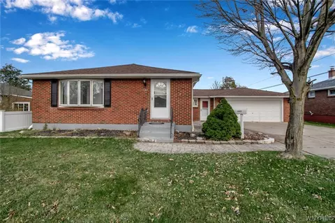 142 Angelacrest Ln, West Seneca, NY 14224
