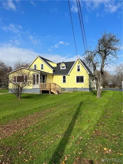 390 Cayuga Creek Rd, Cheektowaga, NY 14227