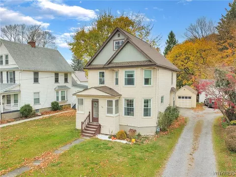 78 Lake St, Perry, NY 14530