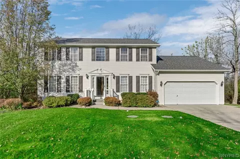 2615 Love Rd, Grand Island, NY 14072