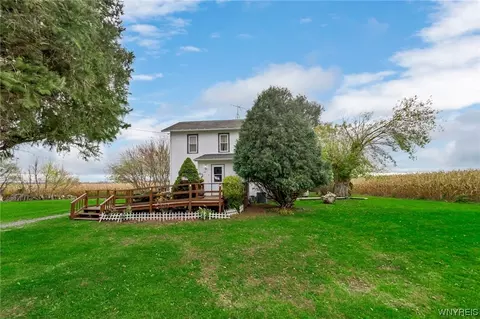 11582 Fletcher Chapel Rd, Shelby, NY 14103