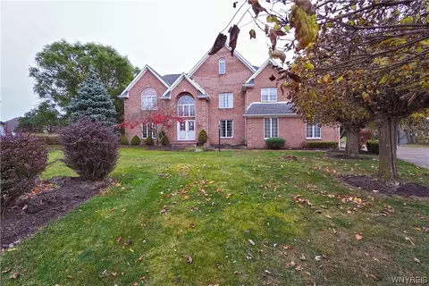5482 Via Marina, Buffalo, NY 14221