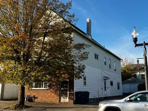 1256 Lovejoy N, Buffalo, NY 14206