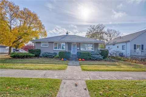 2965 Jerauld Ave, Niagara Falls, NY 14305