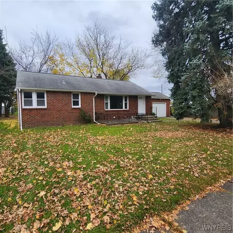 201 S Roycroft Blvd, Cheektowaga, NY 14225