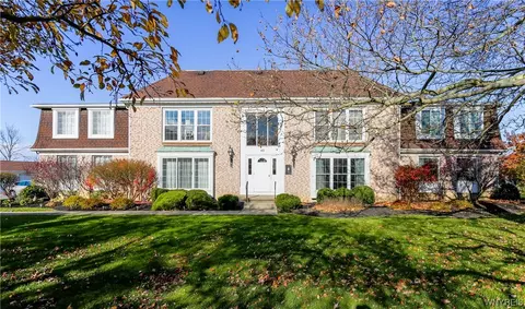 40 Carriage Dr #2, Orchard Park, NY 14127